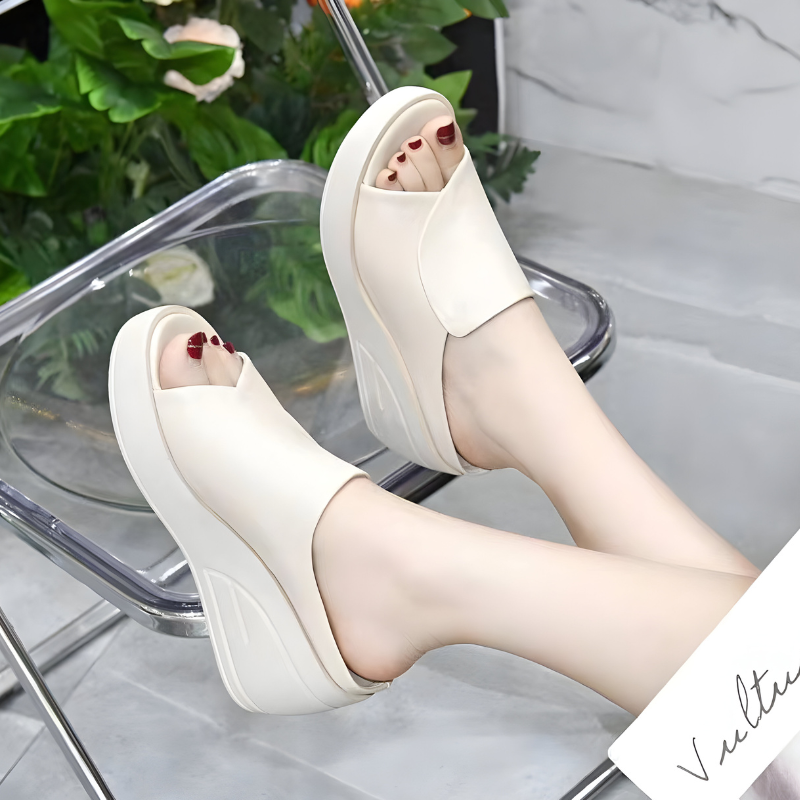 Penelope | Orthopaedic Sandals