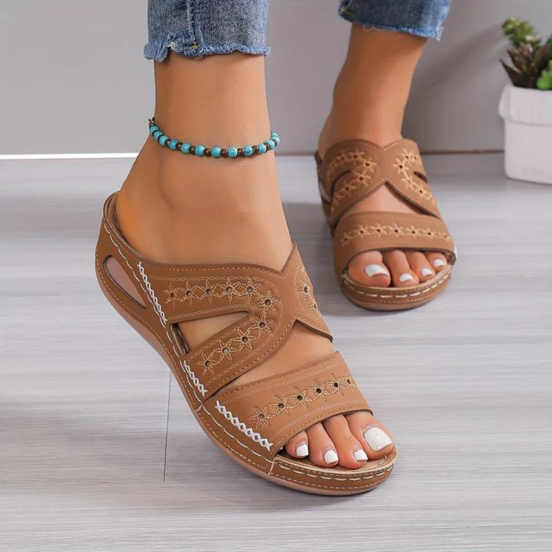 Pauline | Orthopaedic Sandals