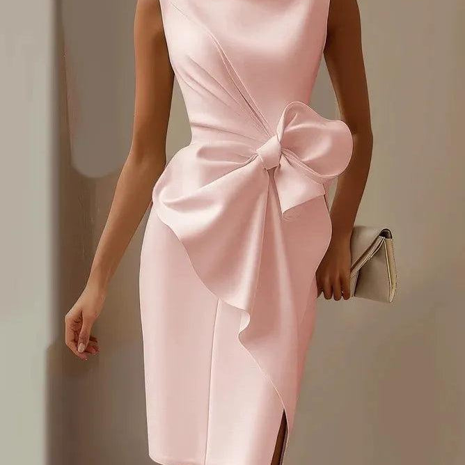 Holly | Classic Dress