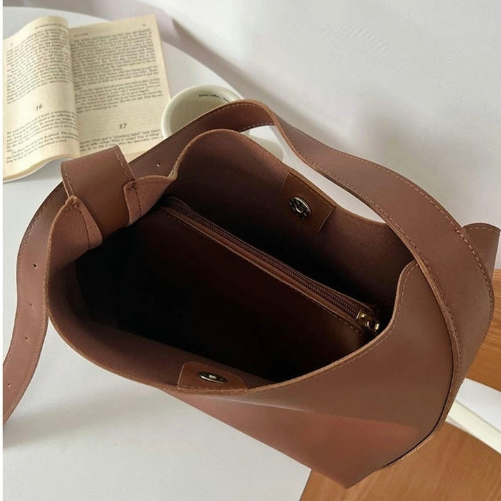 Ivy | Elegant Leather Bag