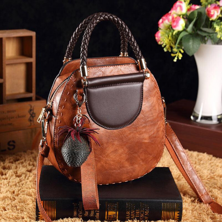 Martha | Classic Tote Bag