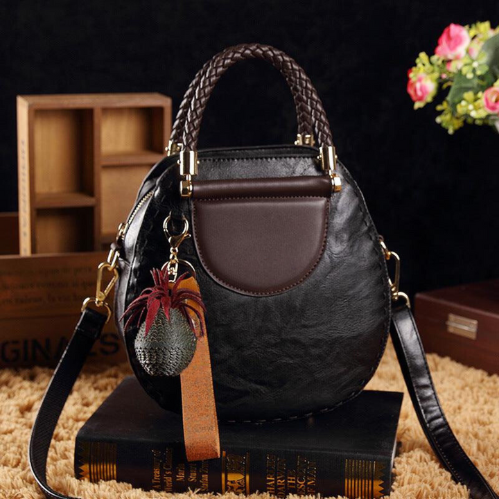 Martha | Classic Tote Bag