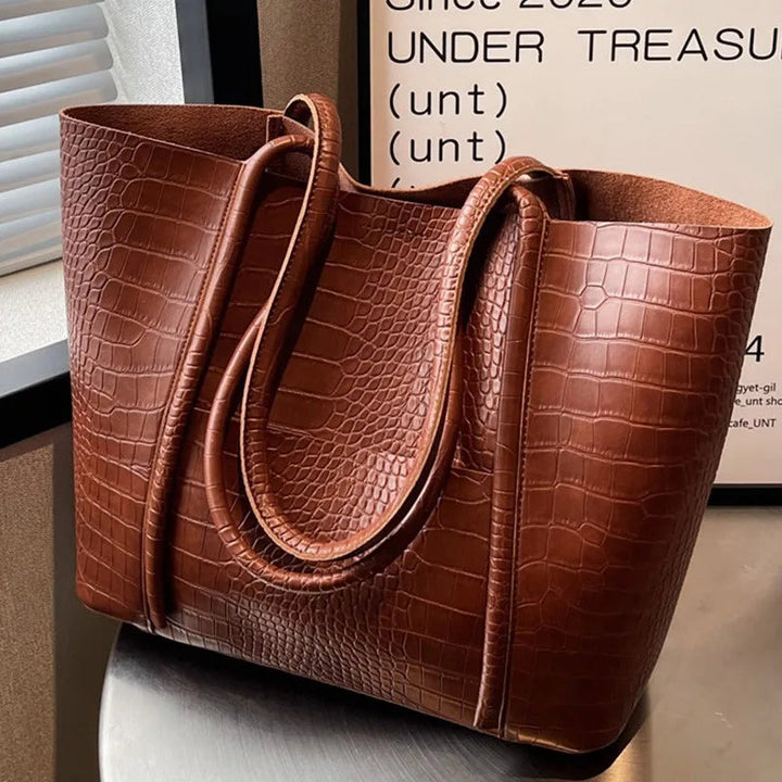 Hazel | Refined Shoulder Bag