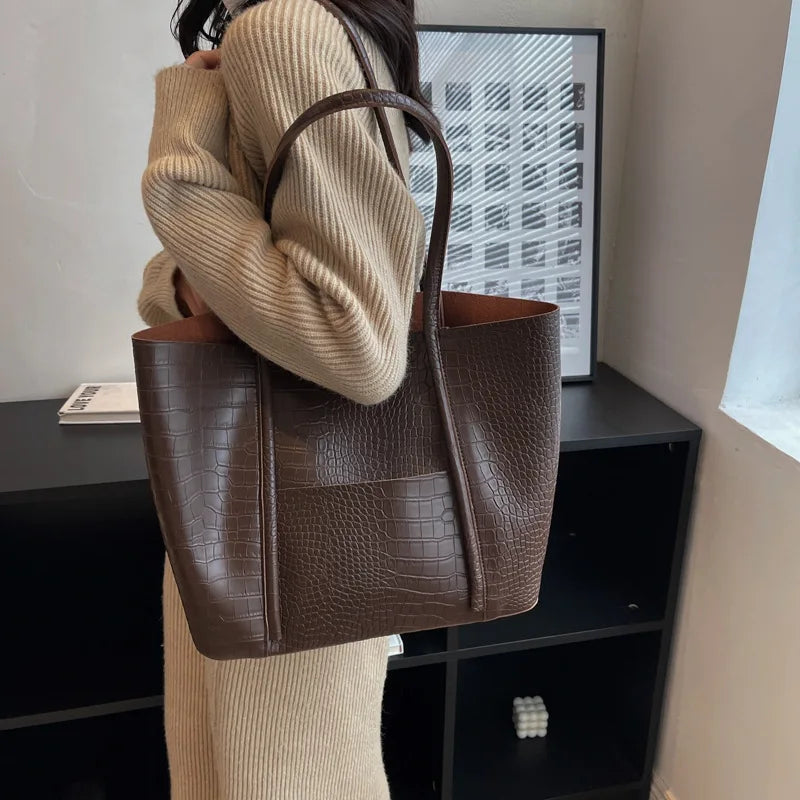 Hazel | Refined Shoulder Bag