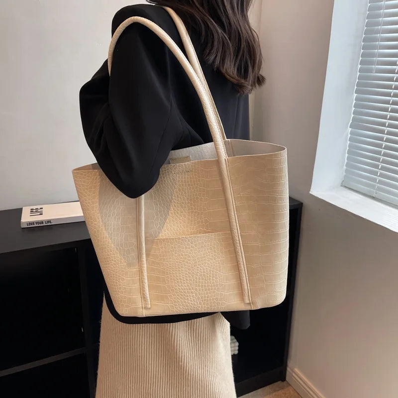 Hazel | Refined Shoulder Bag