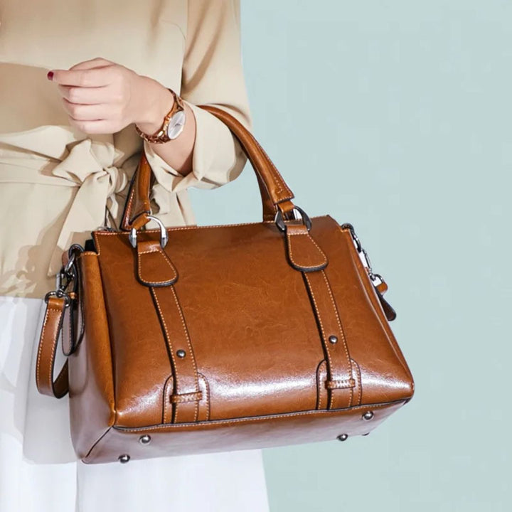Holly | Classic Shoulder Bag