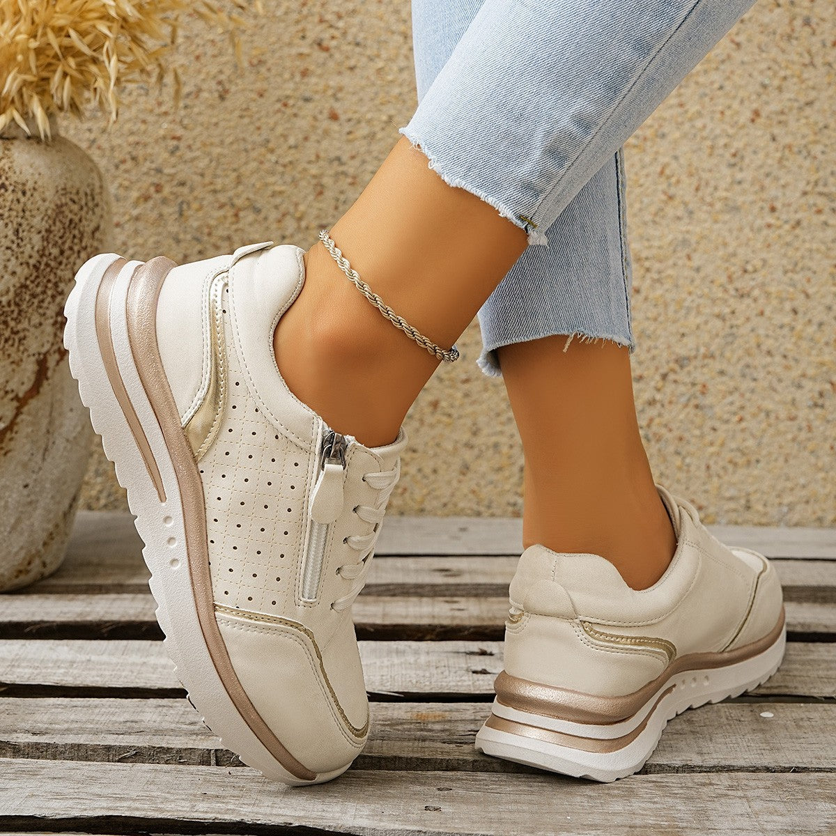Emily | Classic Trainers