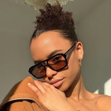 Joanna | Elegant Sunglasses