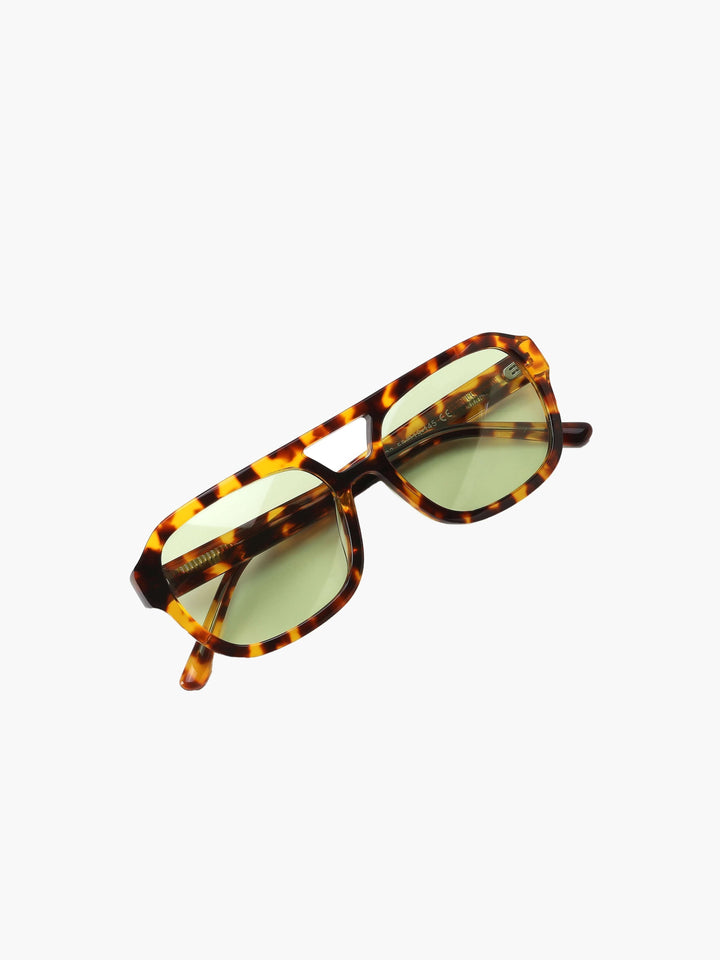 Joanna | Elegant Sunglasses