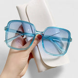 Megan | Elegant Sunglasses
