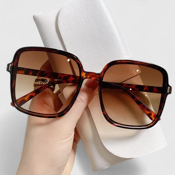 Megan | Elegant Sunglasses