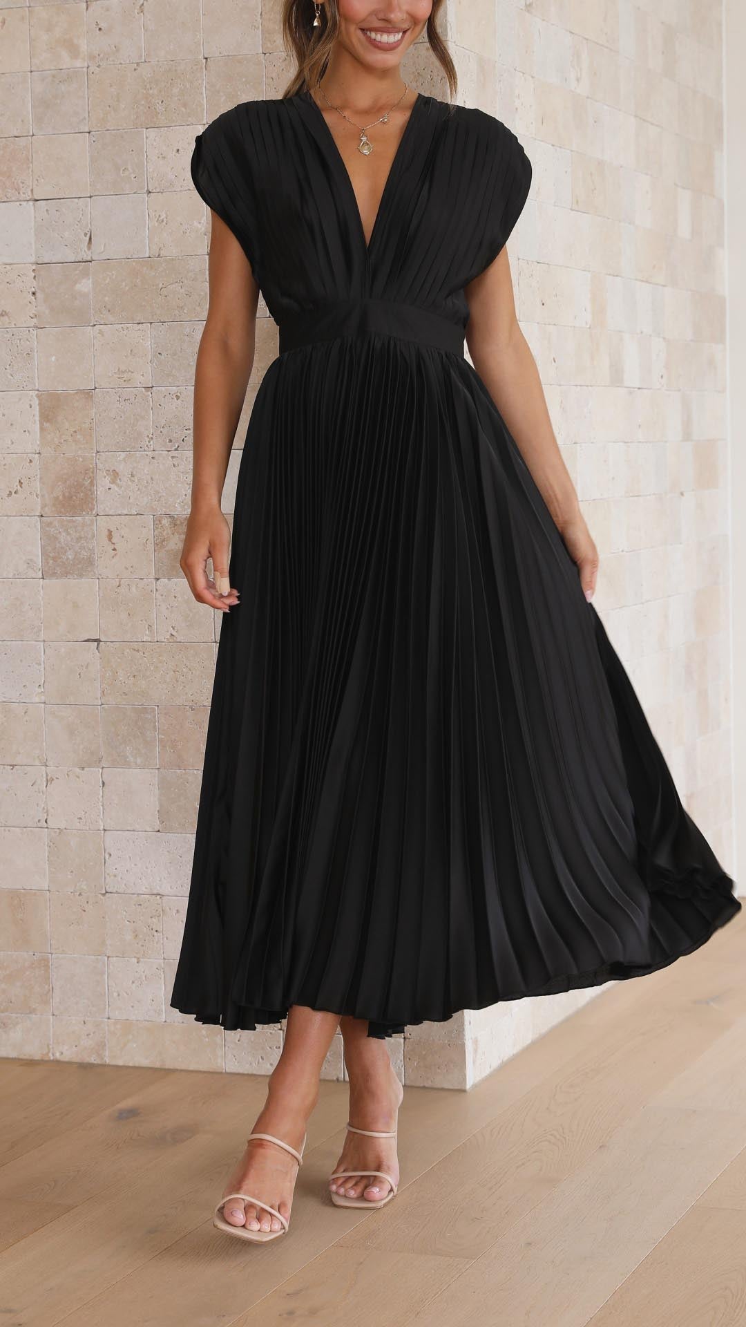 Amber | Elegant Pleated Dress