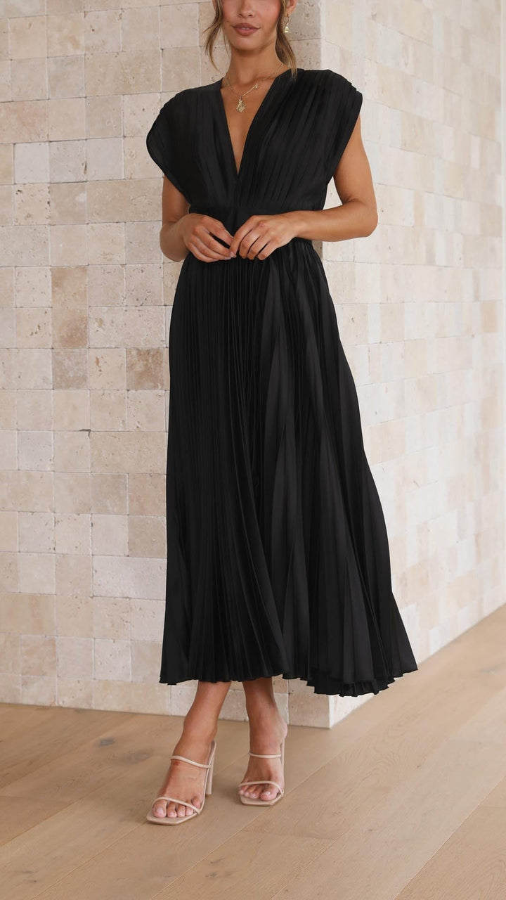 Amber | Elegant Pleated Dress