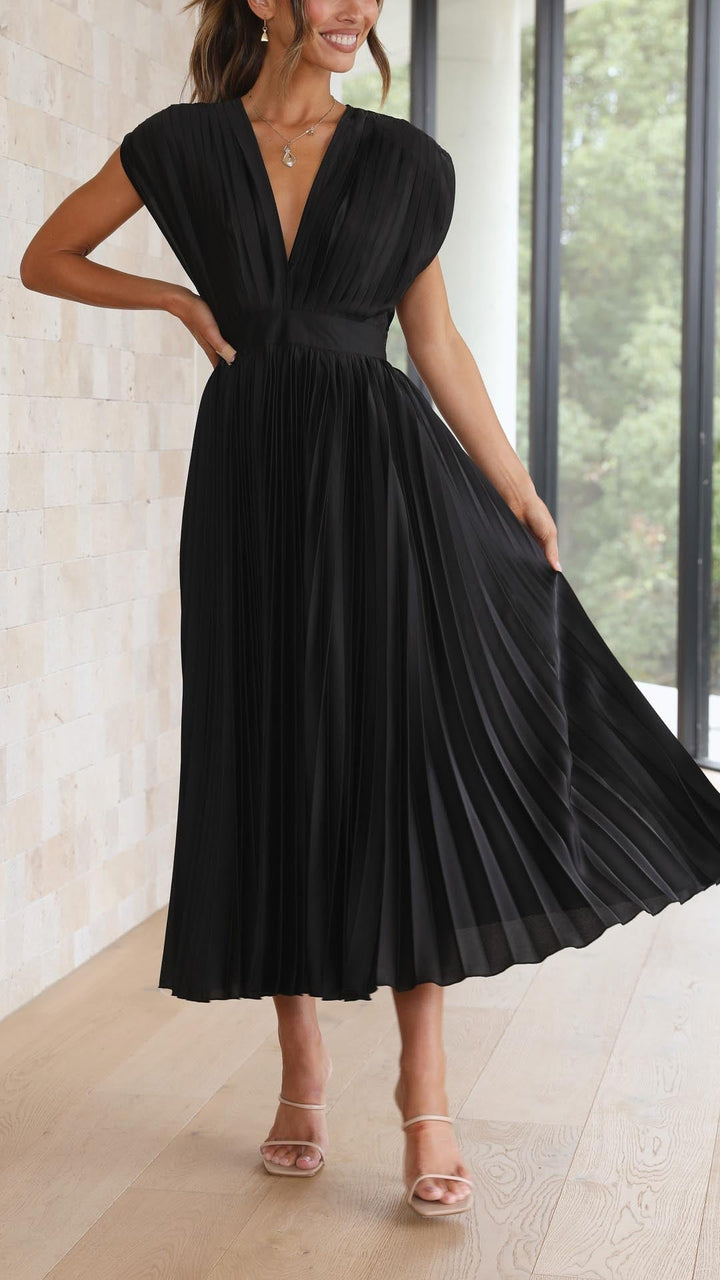 Amber | Elegant Pleated Dress