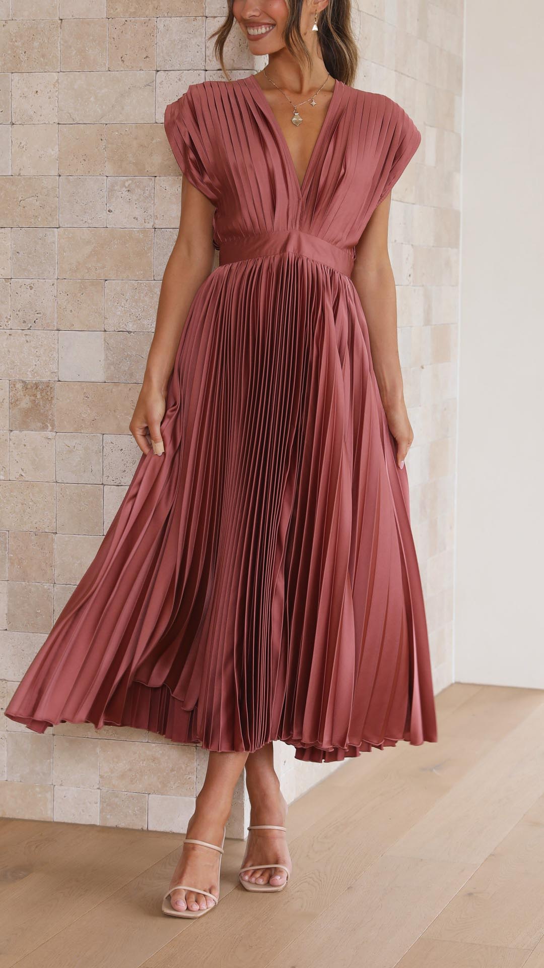 Amber | Elegant Pleated Dress