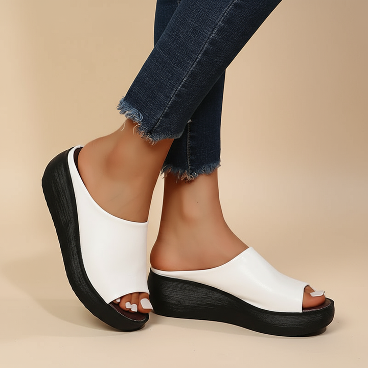 Nora | Orthopaedic Sandals